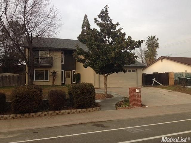 1st image of 9395 Blue Oak Dr