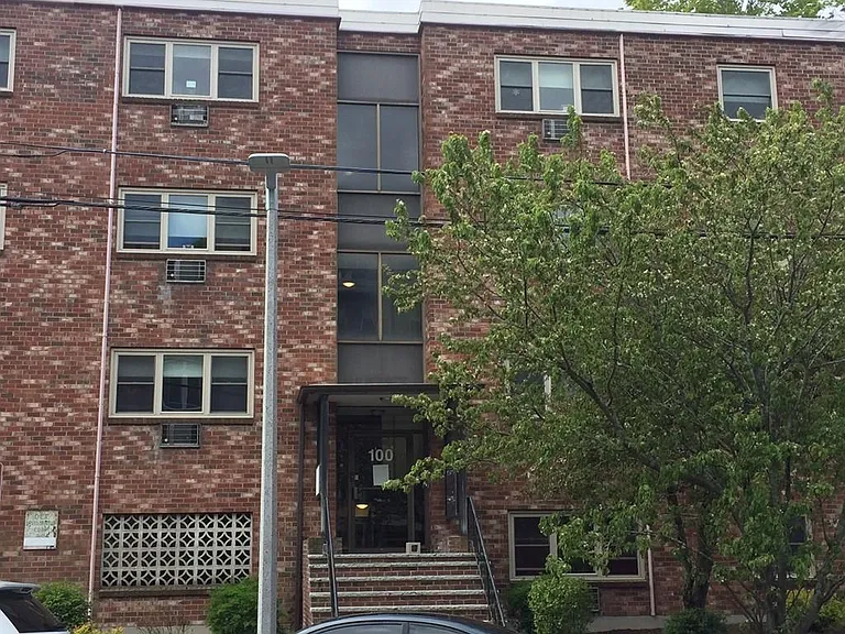 100 Tremont St #2 — Photo 8