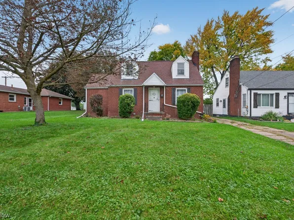 1113 27th St NE, Canton, OH 44714