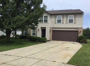 6719 Wimbledon Dr, Zionsville, IN 46077