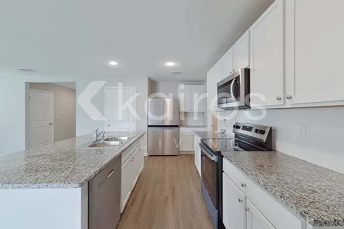 8669 SW 43rd Ter — Photo 7