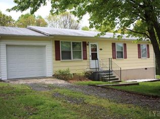 278 Dogwood St, Appomattox, VA 24522