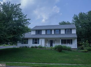 1450 Ryland Dr, Mechanicsburg, PA 17050
