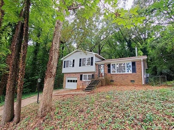 4th image of 609 Bonnie Dell Dr