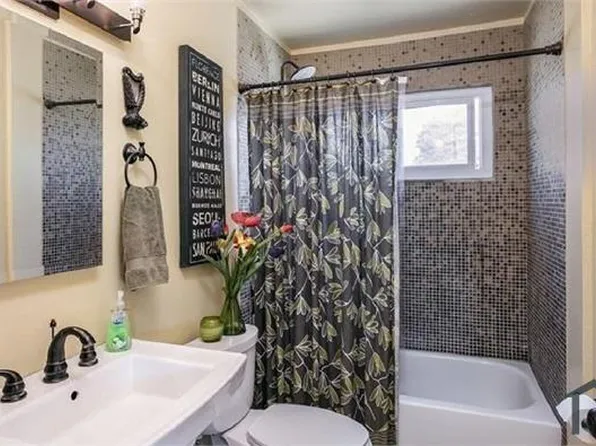 1111 Blake St #3, Berkeley, CA 94702