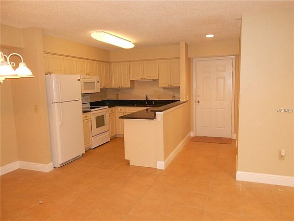 2nd image of 9481 Highland Oak Dr Unit 1004
