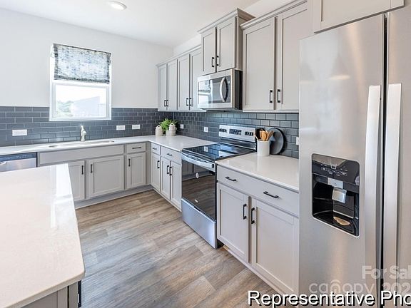 5th image of 225 Cliffwood St NW #9