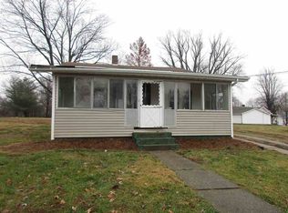 304 W Jefferson St, Edwardsport, IN 47528