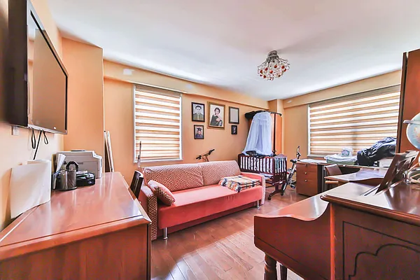 Sold by Remax Edge | media 11