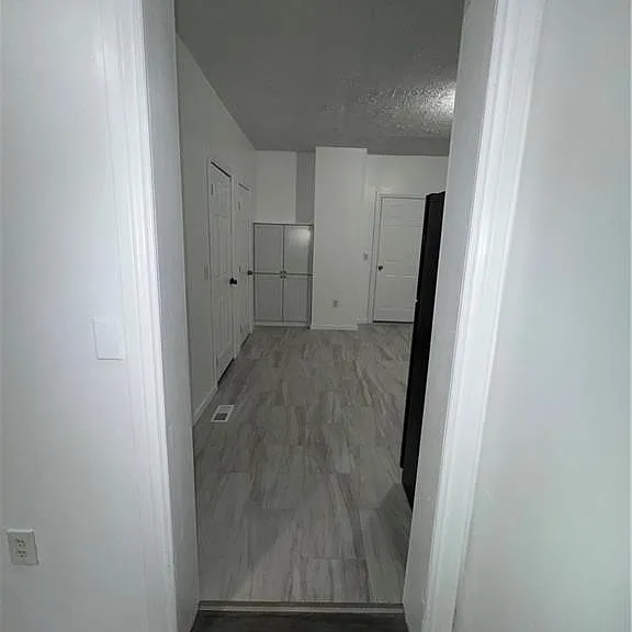1312 Ontario Ave — Photo 5
