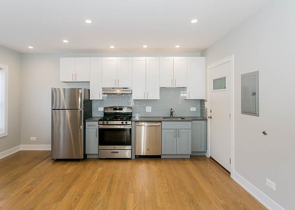 1st image of 1942-54 W Wilson Ave #1942-3L