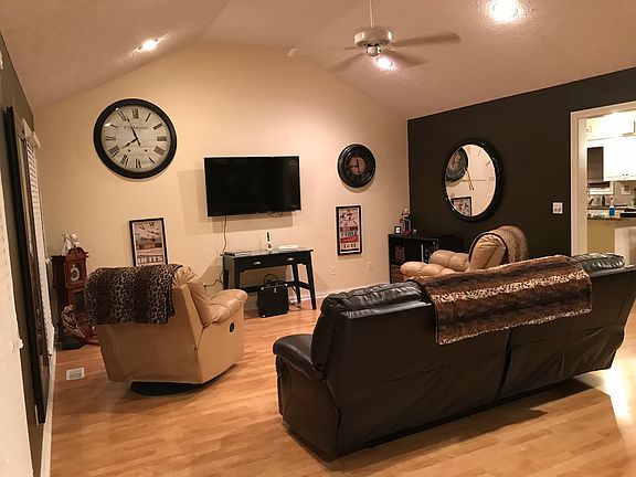 3rd image of 8402 Copperfield Dr
