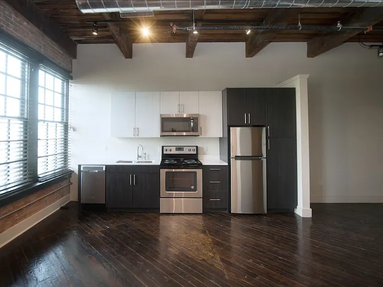 Sampson Lofts — Photo 11