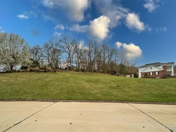 920 Summerset Parc Ln, Fenton, MO 63026