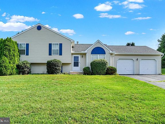 2nd image of 15 Katie Ct
