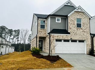 1027 Sunny Lake Dr, Lawrenceville, GA 30043