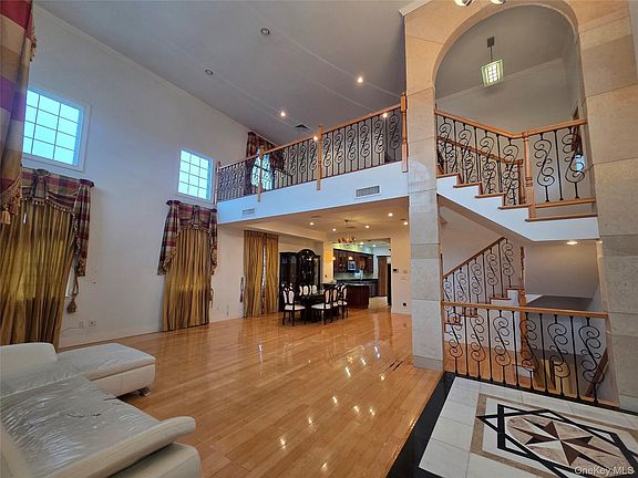 3rd image of 35-62 168th Street