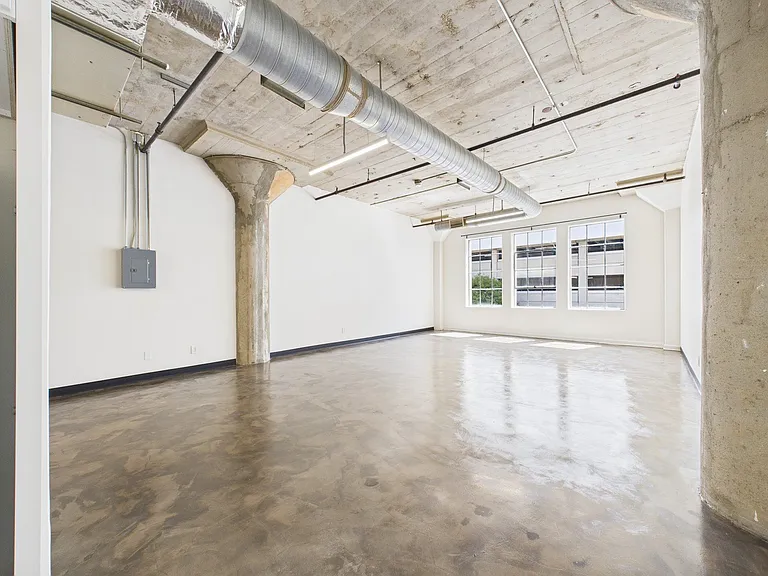 RiverFront live - Work Lofts — Photo 30