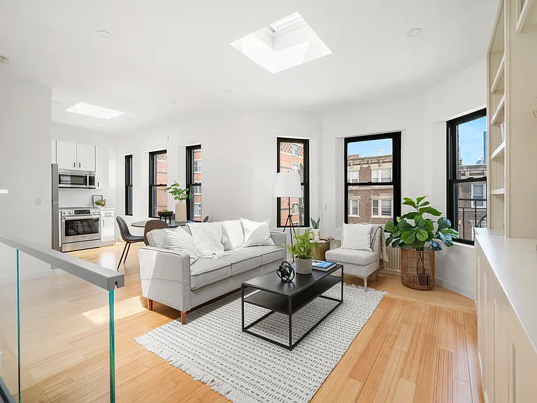 107 Jersey St #Penthouse 15 — Photo 1