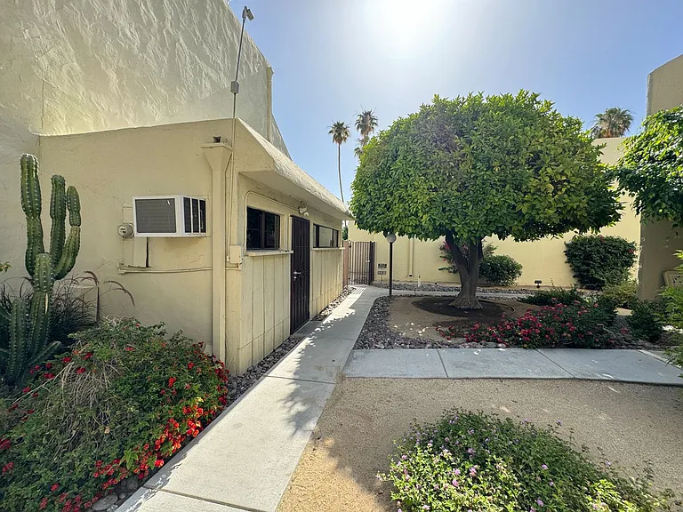 1655 E Palm Canyon Dr #408 — Photo 18