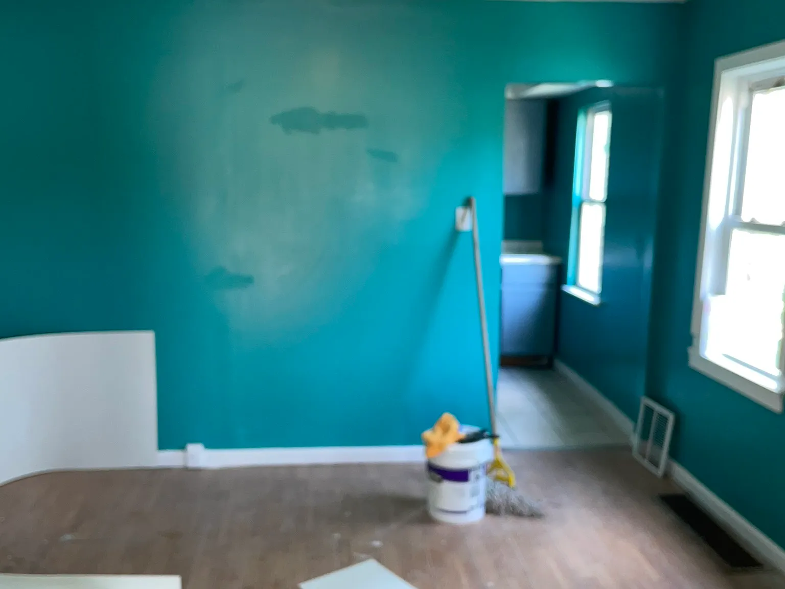 3 bed, 900 sqft, $725 — Photo 4