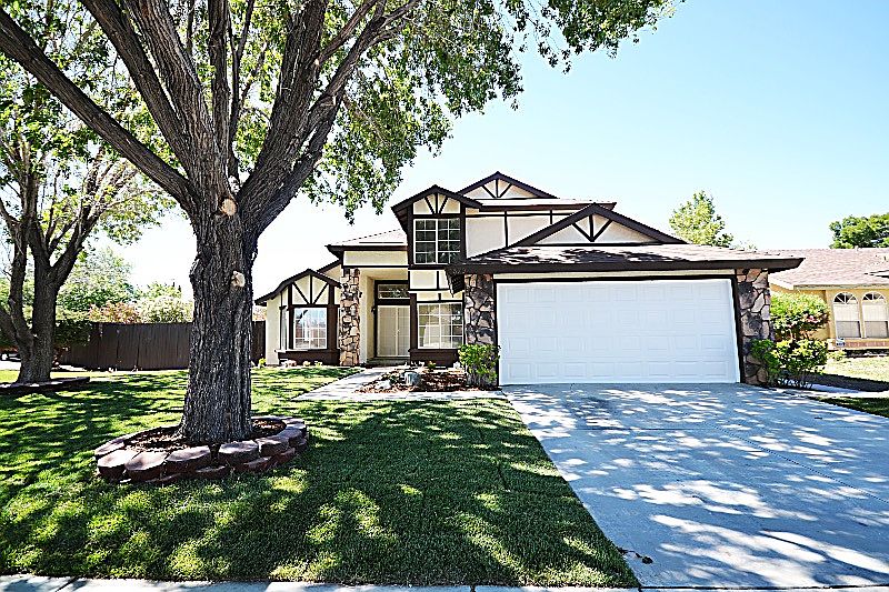 1st image of 1570 Arnica Ln