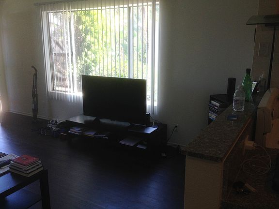 4th image of 3961 Moore St APT 1