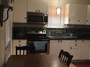 811 N 13th St #1, Nederland, TX 77627