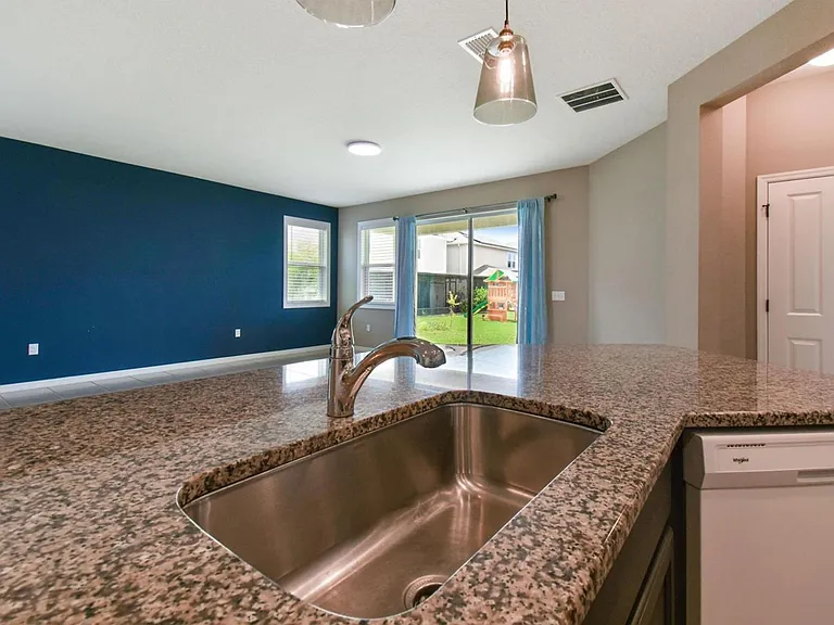 10606 Laguna Plains Dr — Photo 21