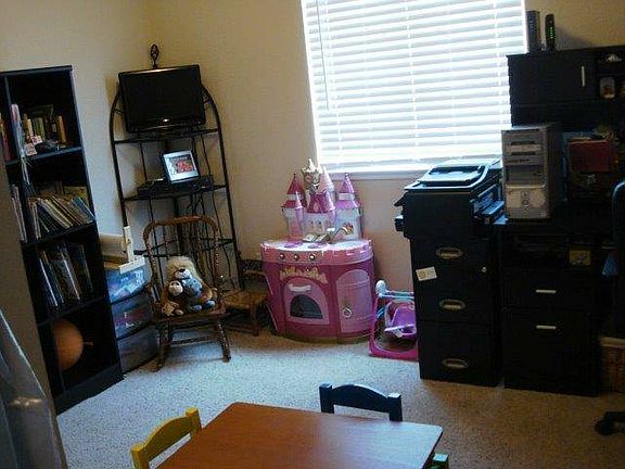 5th image of 7028 Mozart Ct