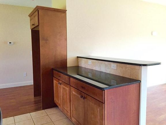 5th image of 289 Sweetgrass Ln