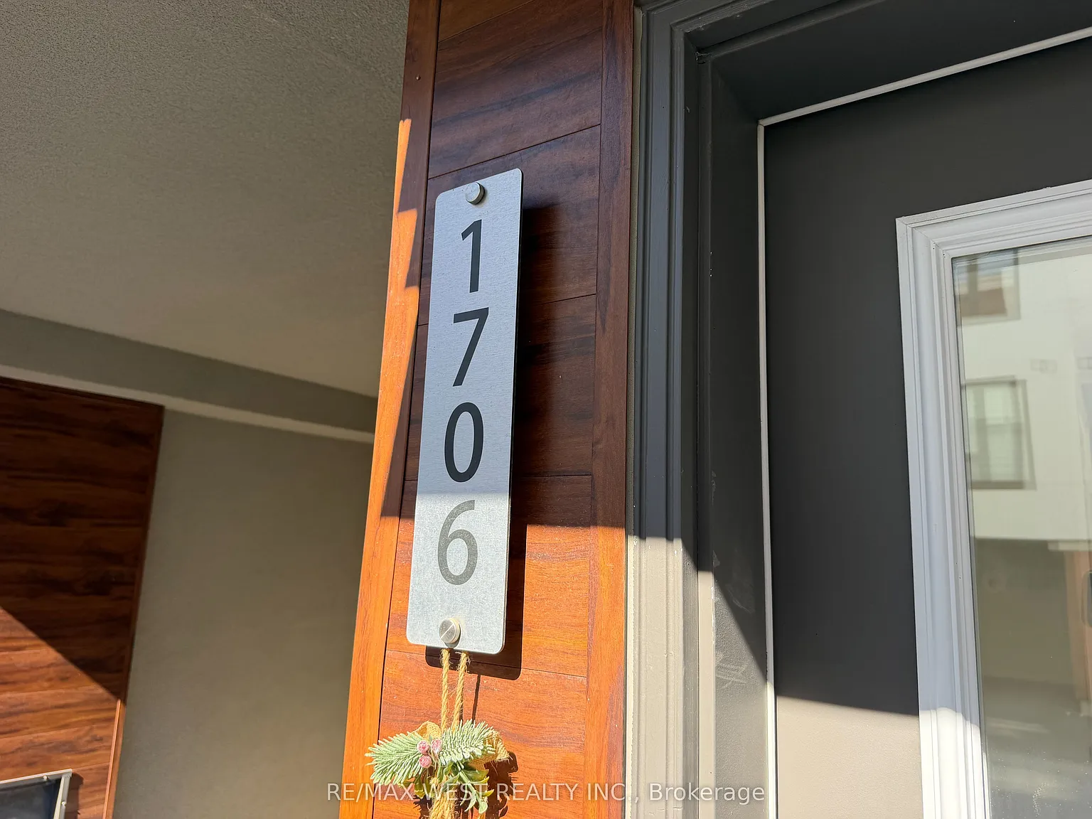 4 bed, $3,900 — Photo 3