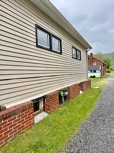 108 Hillson St Photo 1