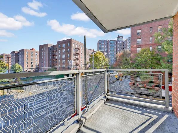 3215 Avenue H image 8 of 20