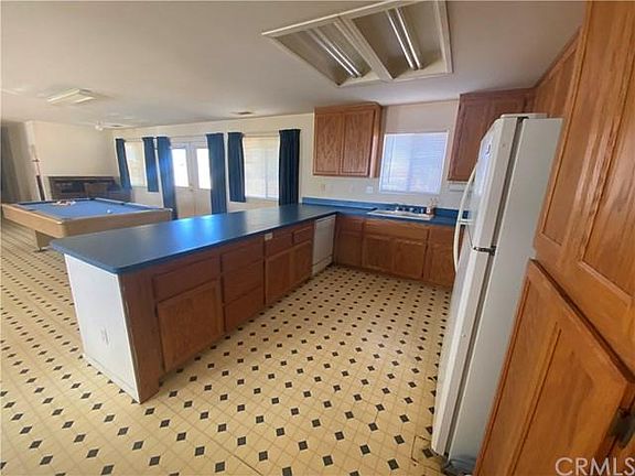 5th image of 21290 Wisteria St