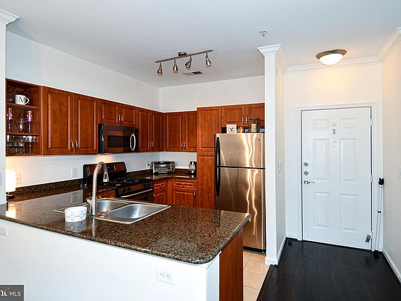 3rd image of 12937 Centre Park Cir APT 301