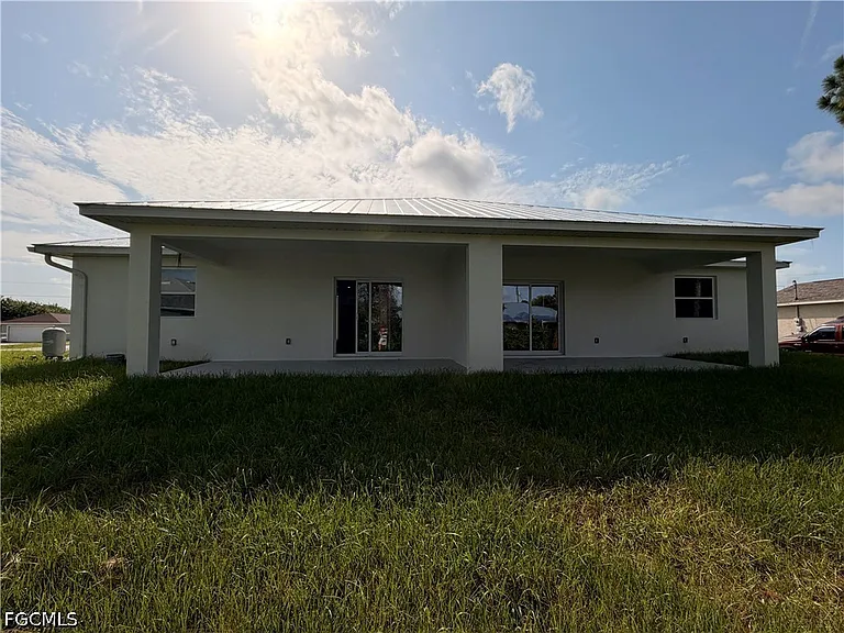 2212 Armour Rd — Photo 21