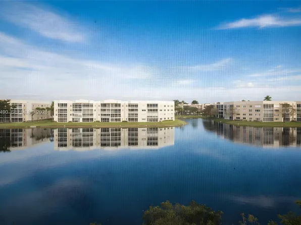 7700 Trent Dr #407, Tamarac, FL 33321