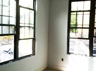 105 Graham Ave, Brooklyn, NY 11206