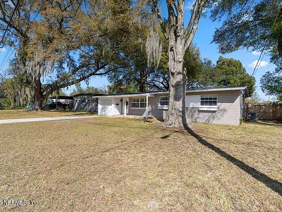 3rd image of 2603 PINE SUMMIT Drive E