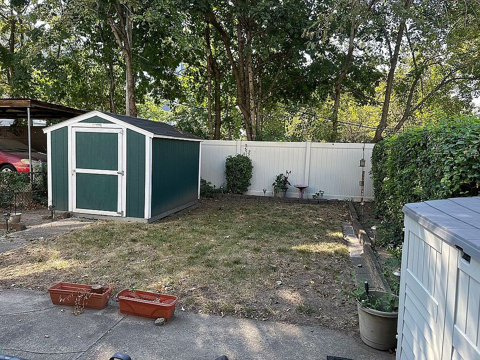 2nd image of 133-28 145th St #1