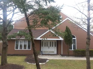 71 Chatsworth Ct, Edison, NJ 08820