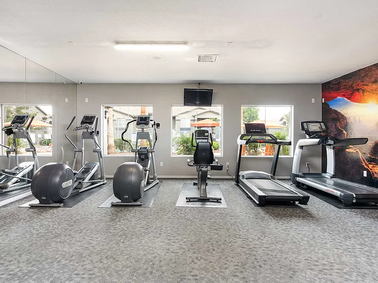Ventana Canyon Apartments — Photo 33