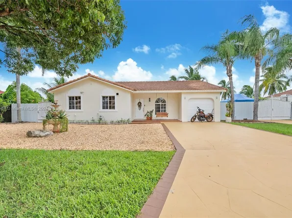 22033 SW 128th Ave, Miami, FL 33170