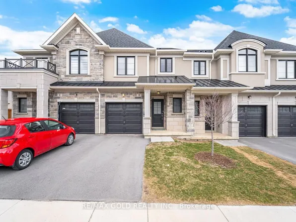 30 Mia Dr, Hamilton, ON L9B 0K1