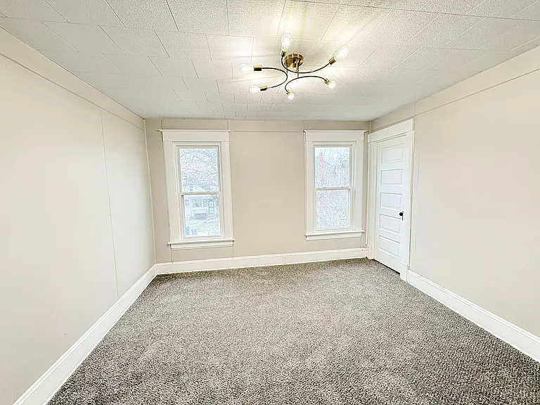 119 Winthrop St — Photo 13