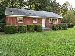 511 Mattress Factory Rd, Mebane, NC 27302