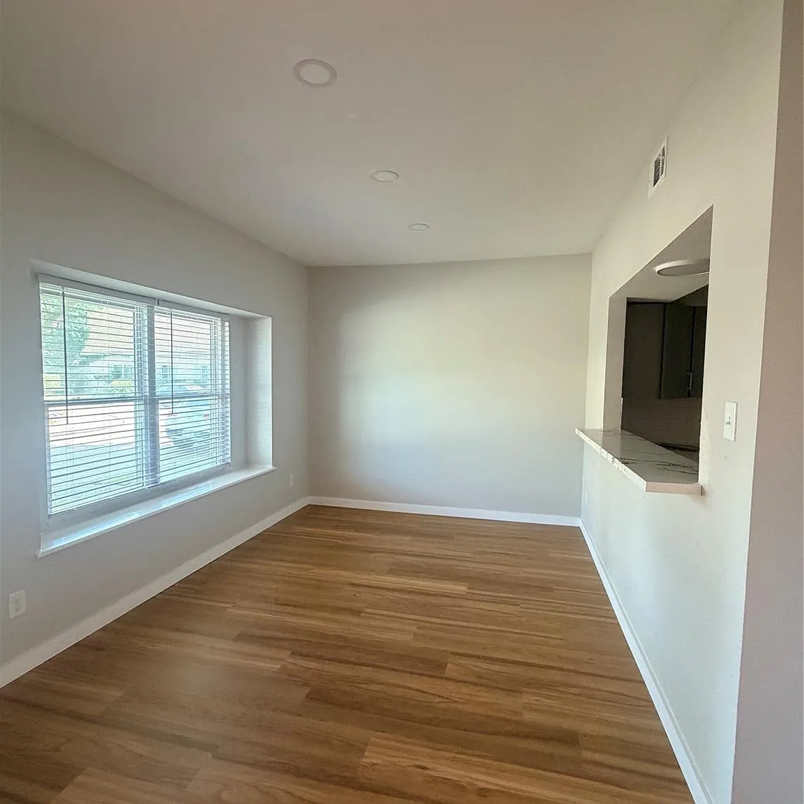 2 bed, 1.5 bath, 1740 sqft, $1,750 — Photo 4