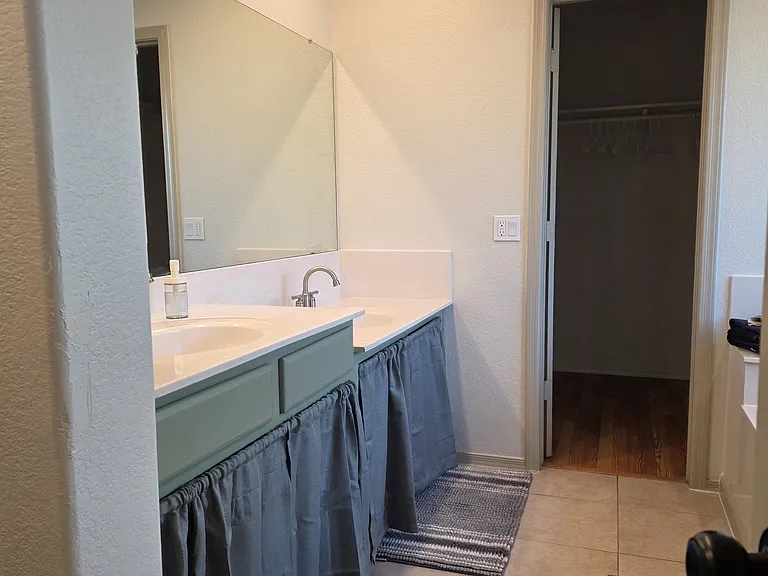 1311 W Folley St — Photo 52