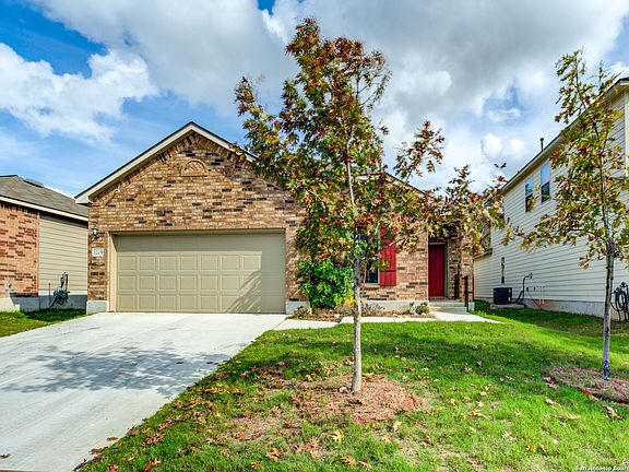 5th image of 1208 Begonia Bluff